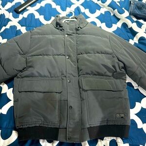 Zoo York- Men’s Large. Grey puffy winter jacket.